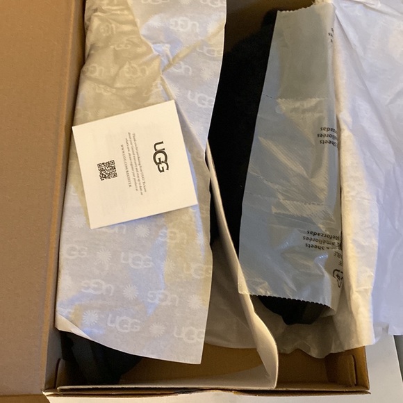 UGG Classic Slipper ii - Picture 5 of 5